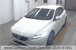 volvo v40 2017 quick_quick_LDA-MD4204T_YV1MVA8RDJ2452618