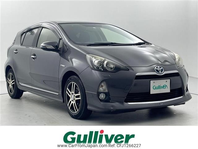 toyota aqua 2012 -TOYOTA--AQUA DAA-NHP10--NHP10-2128700---TOYOTA--AQUA DAA-NHP10--NHP10-2128700- image 1