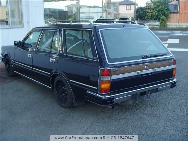 nissan gloria-wagon 1999 CFJ1547647 image 2