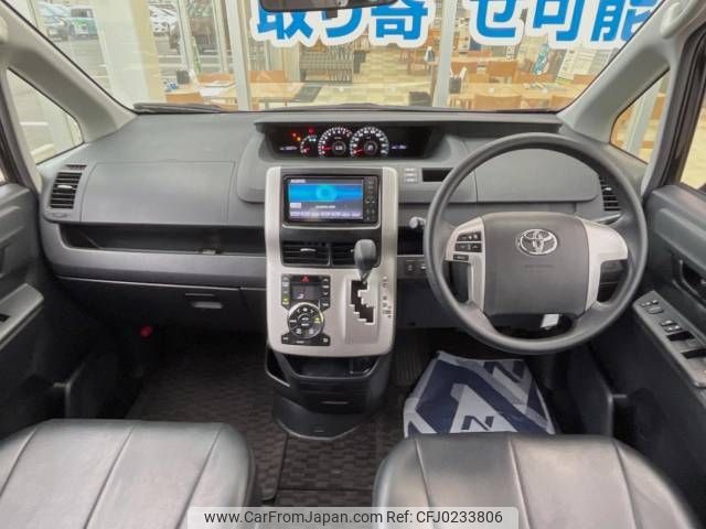 toyota noah 2011 -TOYOTA--Noah DBA-ZRR70G--ZRR70-0453945---TOYOTA--Noah DBA-ZRR70G--ZRR70-0453945- image 2