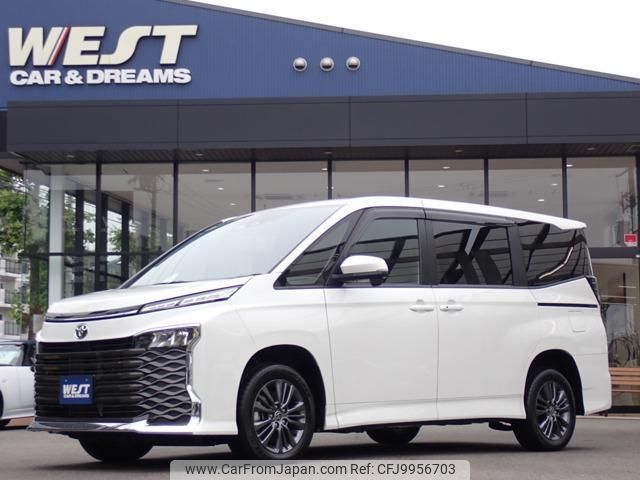 2022 Toyota Voxy 6BA-MZRA95W 4WD - Car Price $23,893
