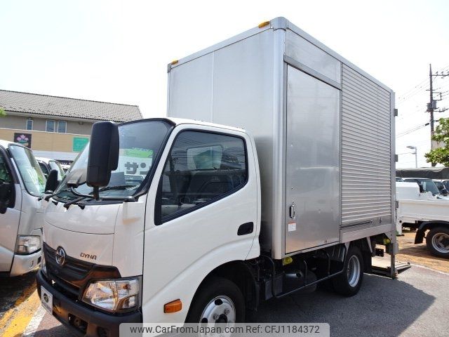 toyota dyna-truck 2018 -TOYOTA--Dyna XZU605--019336---TOYOTA--Dyna XZU605--019336- image 2