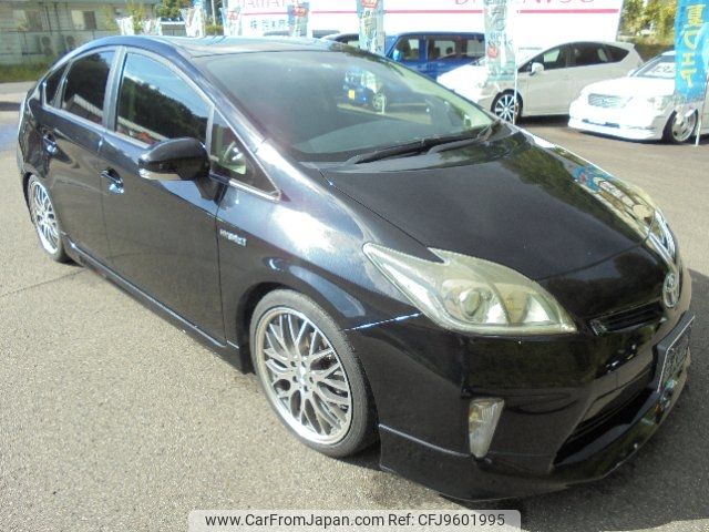 toyota prius 2013 -TOYOTA--Prius ZVW30--5643302---TOYOTA--Prius ZVW30--5643302- image 1