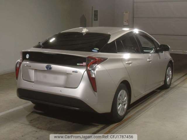 toyota prius 2017 CFJ1787456 image 2