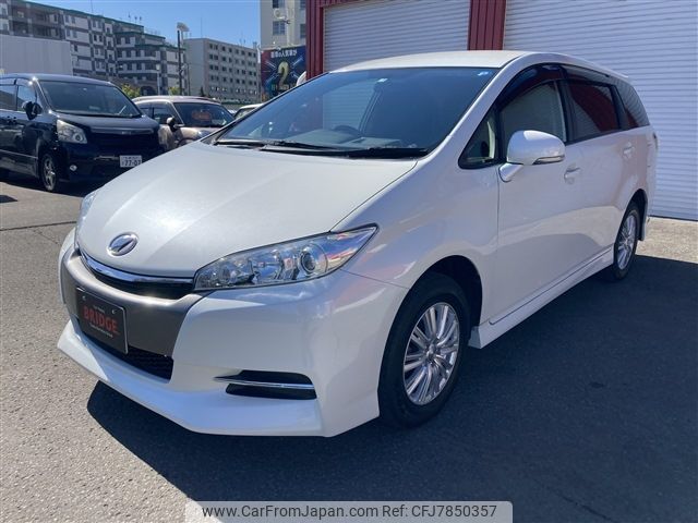 いちようさんページです 2016 Toyota Wish DBA-ZGE25W 4WD - Car Price $9,844