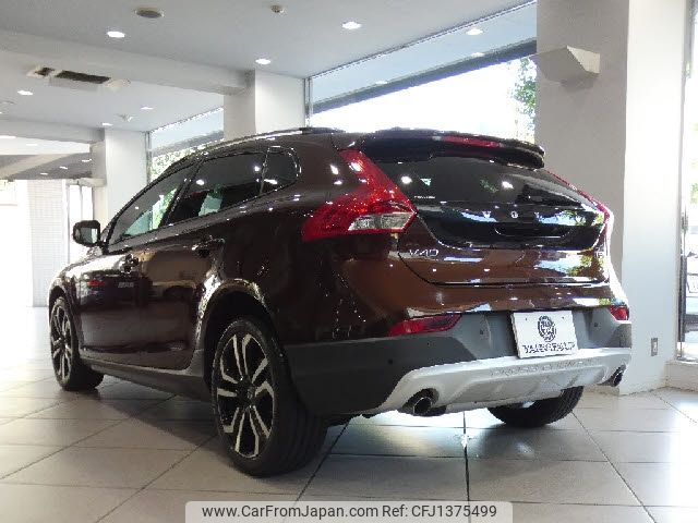 volvo v40 2018 -VOLVO--Volvo V40 CBA-MB420XC--YV1MZ402CK2172581---VOLVO--Volvo V40 CBA-MB420XC--YV1MZ402CK2172581- image 2