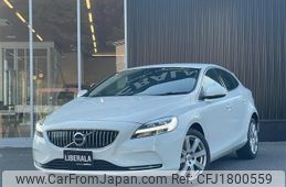 volvo v40 2018 CFJ1800559