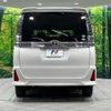 toyota voxy 2018 quick_quick_ZRR85W_ZRR85-0097970 image 17