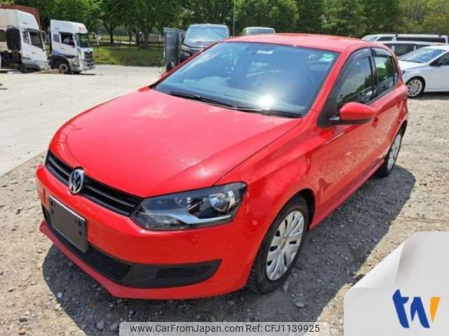 volkswagen polo 2013 -VOLKSWAGEN--VW Polo DBA-6RCBZ--WVWZZZ6RZDU033386---VOLKSWAGEN--VW Polo DBA-6RCBZ--WVWZZZ6RZDU033386- image 1