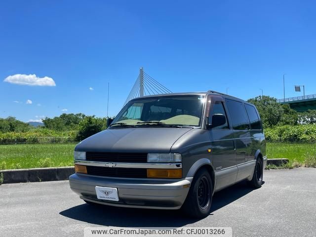 chevrolet astro 2001 GOO_JP_700070874630240710001 image 1