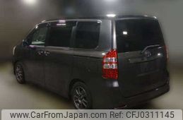 toyota noah 2011 TE3290