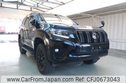 toyota land-cruiser-prado 2023 ENHANCEAUTO_1_ea293596