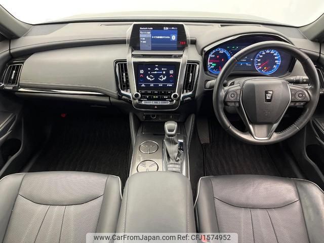 toyota crown-hybrid 2018 CFJ1574952 image 2