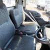 isuzu elf-truck 2005 CFJ1619702 image 12