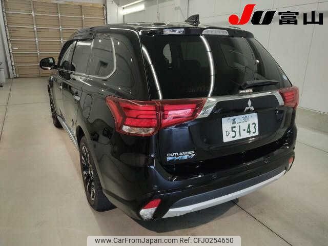 mitsubishi outlander-phev 2016 -MITSUBISHI 【富山 301ﾋ5143】--Outlander PHEV GG2W--GG2W-0311302---MITSUBISHI 【富山 301ﾋ5143】--Outlander PHEV GG2W--GG2W-0311302- image 2