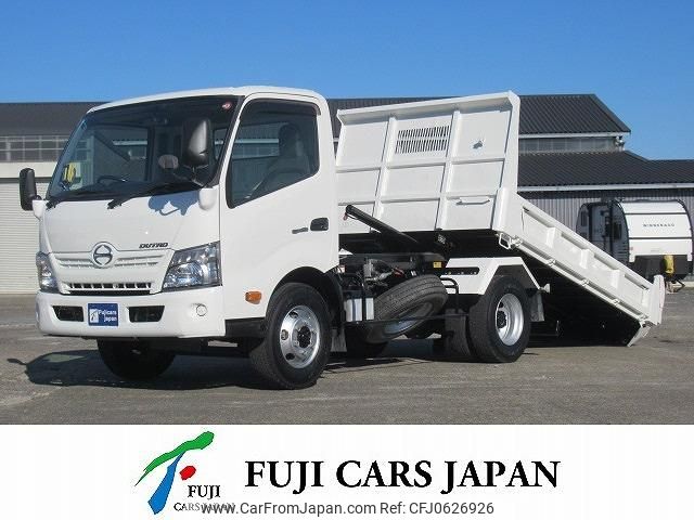 hino dutro 2016 GOO_NET_EXCHANGE_0402763A30250109W001 image 1