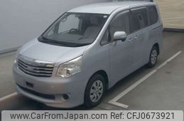 toyota noah 2012 -TOYOTA--Noah DBA-ZRR70G--ZRR70-0524765---TOYOTA--Noah DBA-ZRR70G--ZRR70-0524765-