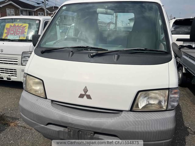 mitsubishi delica-truck 2006 CFJ1594875 image 2