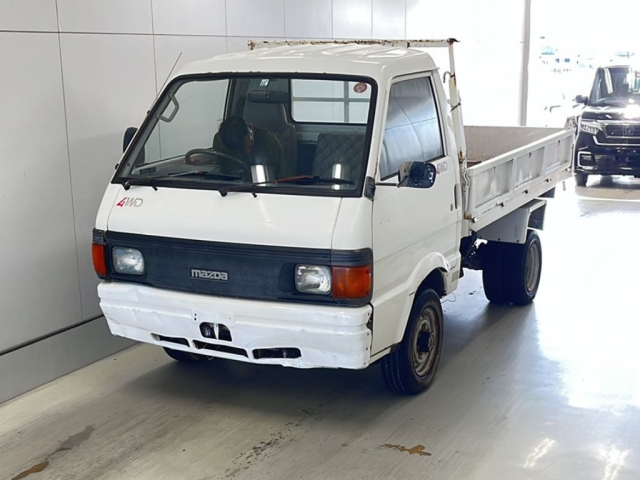1992 Mazda Bongo Truck SE28M - Car Price $3,300