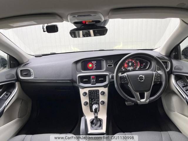 volvo v40 2018 -VOLVO--Volvo V40 LDA-MD4204T--YV1MZA8RDJ2148227---VOLVO--Volvo V40 LDA-MD4204T--YV1MZA8RDJ2148227- image 2
