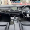 bmw 5-series 2017 -BMW--BMW 5 Series DBA-XL20--WBA5G120X0D388347---BMW--BMW 5 Series DBA-XL20--WBA5G120X0D388347- image 2