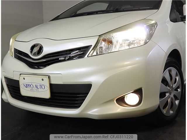 toyota vitz 2011 TE3214 image 2