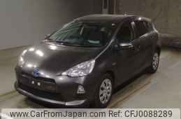 toyota aqua 2014 -TOYOTA--AQUA NHP10-6310074---TOYOTA--AQUA NHP10-6310074-