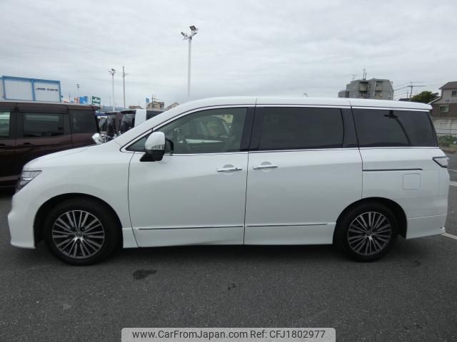 nissan elgrand 2021 CFJ1802977 image 2
