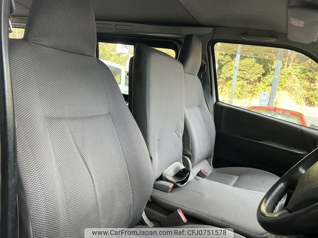 toyota hiace-van 2004 -TOYOTA--Hiace Van CBF-TRH200V--TRH200-0008861---TOYOTA--Hiace Van CBF-TRH200V--TRH200-0008861- image 2
