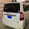 toyota noah 2010 CFJ1811830 image 12