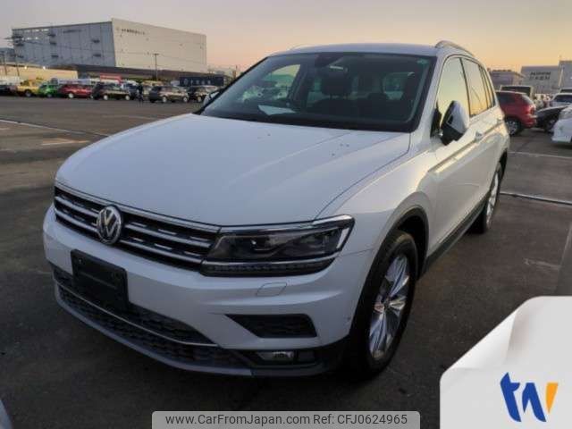 volkswagen tiguan 2018 -VOLKSWAGEN--VW Tiguan LDA-5NDFGF--WVGZZZ5N8JW440046---VOLKSWAGEN--VW Tiguan LDA-5NDFGF--WVGZZZ5N8JW440046- image 1