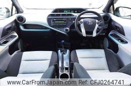 toyota aqua 2012 504928-924710