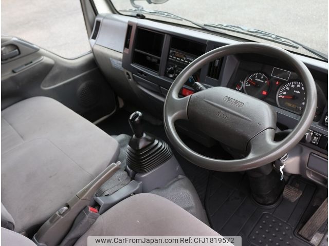 isuzu elf-truck 2013 CFJ1819572 image 2