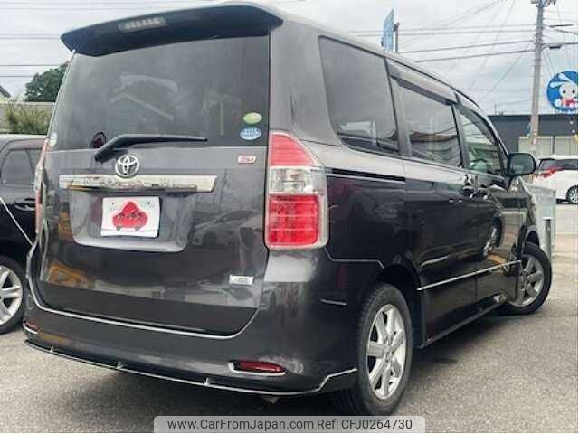 toyota noah 2007 504928-924538 image 2