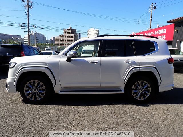 toyota land-cruiser 2022 24231605 image 2