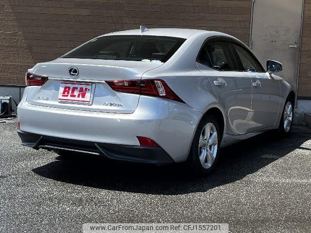 lexus is 2013 CFJ1557201 image 2