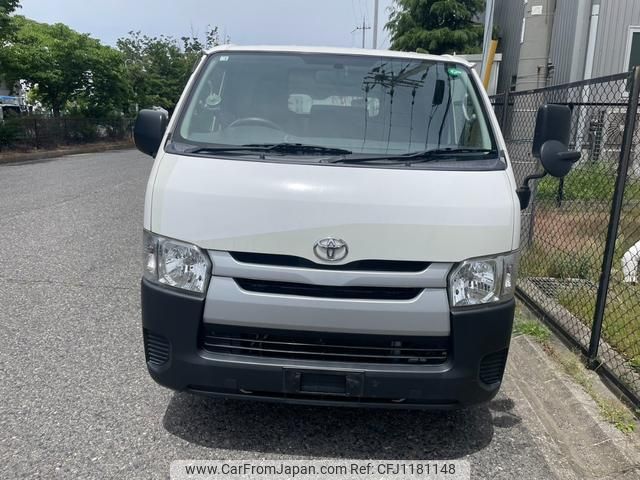 toyota regiusace-van 2017 GOO_JP_700070896330250522004 image 2