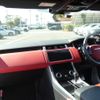 land-rover range-rover-sport 2019 quick_quick_LW2YC_SALWA2AY6KA815908 image 9