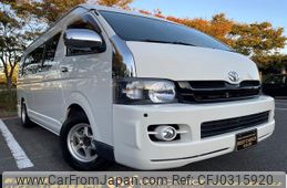 toyota hiace-commuter 2006 GOO_JP_700120094030241012001