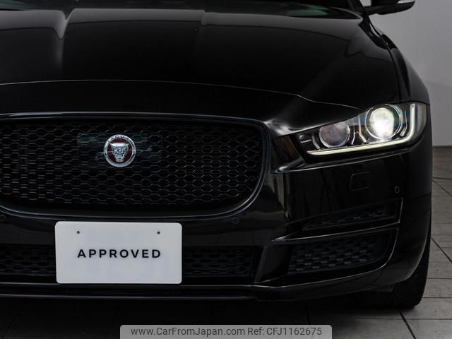 jaguar xe 2016 GOO_JP_965025051800207980002 image 2