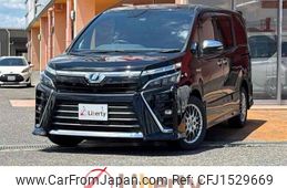 toyota voxy 2018 CFJ1529669