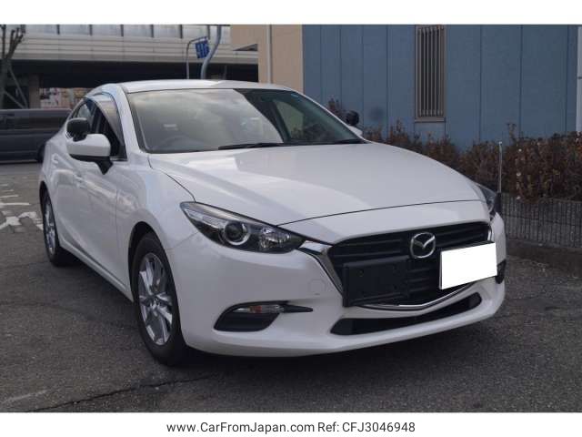 2016 Mazda Axela BM6FJカイ - Car Price $7,625