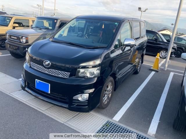 toyota voxy 2010 CFJ1780231 image 2