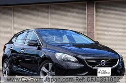 volvo v40 2013 -VOLVO--Volvo V40 MB4164T--D2027583---VOLVO--Volvo V40 MB4164T--D2027583-