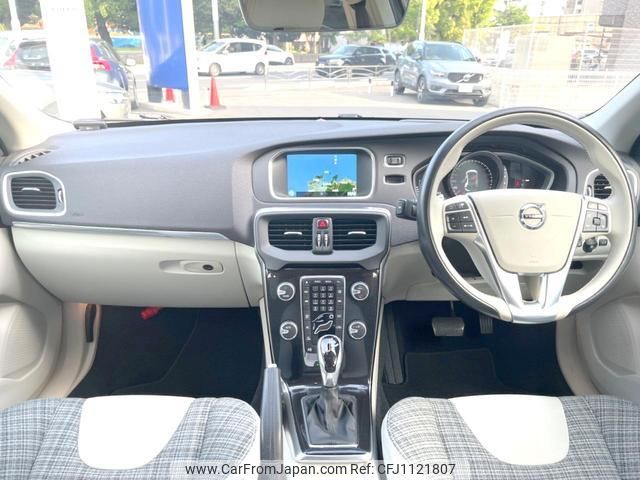 volvo v40 2016 quick_quick_MB4154T_YV1MV2920H2387958 image 2