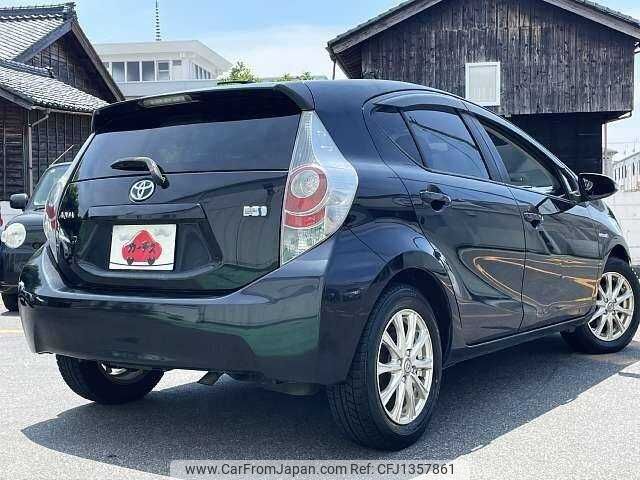 toyota aqua 2015 504928-931169 image 2