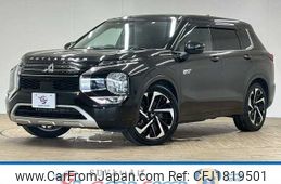 mitsubishi outlander-phev 2022 CFJ1819501