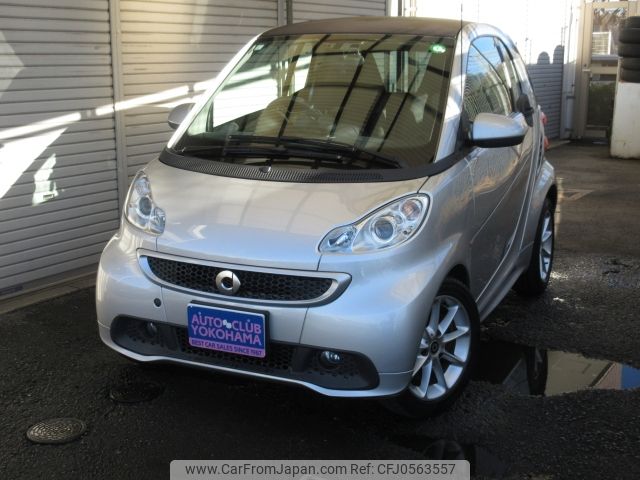 smart fortwo 2013 -SMART--Smart Fortwo ZAA-451390--WME4513902K680547---SMART--Smart Fortwo ZAA-451390--WME4513902K680547- image 1