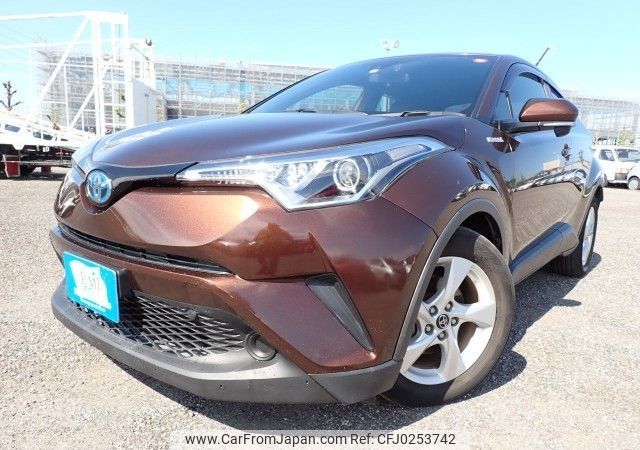 toyota c-hr 2017 REALMOTOR_N2024090221F-12 image 1