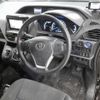 toyota noah 2016 CFJ1725896 image 12